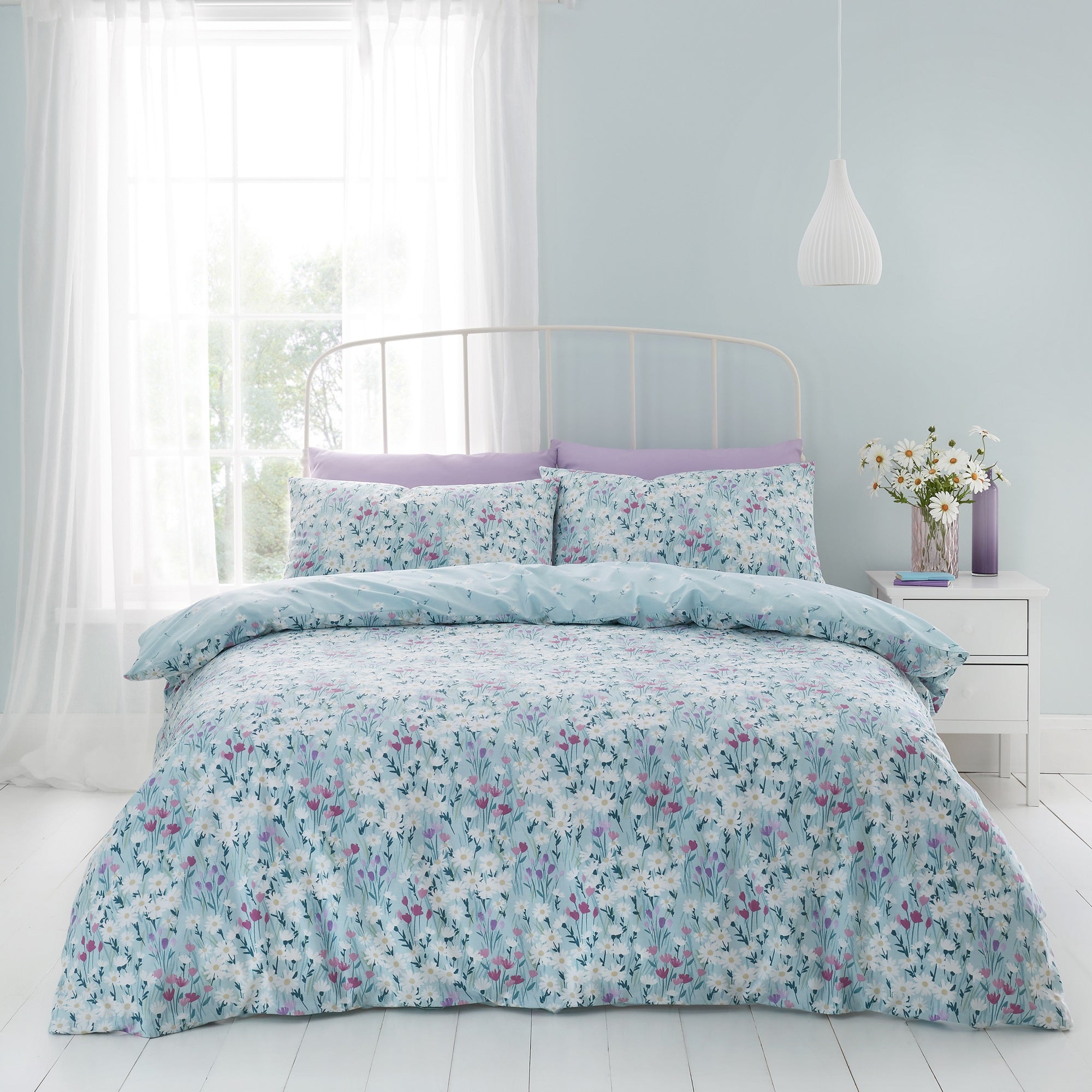 Daisy Meadow Duvet Set