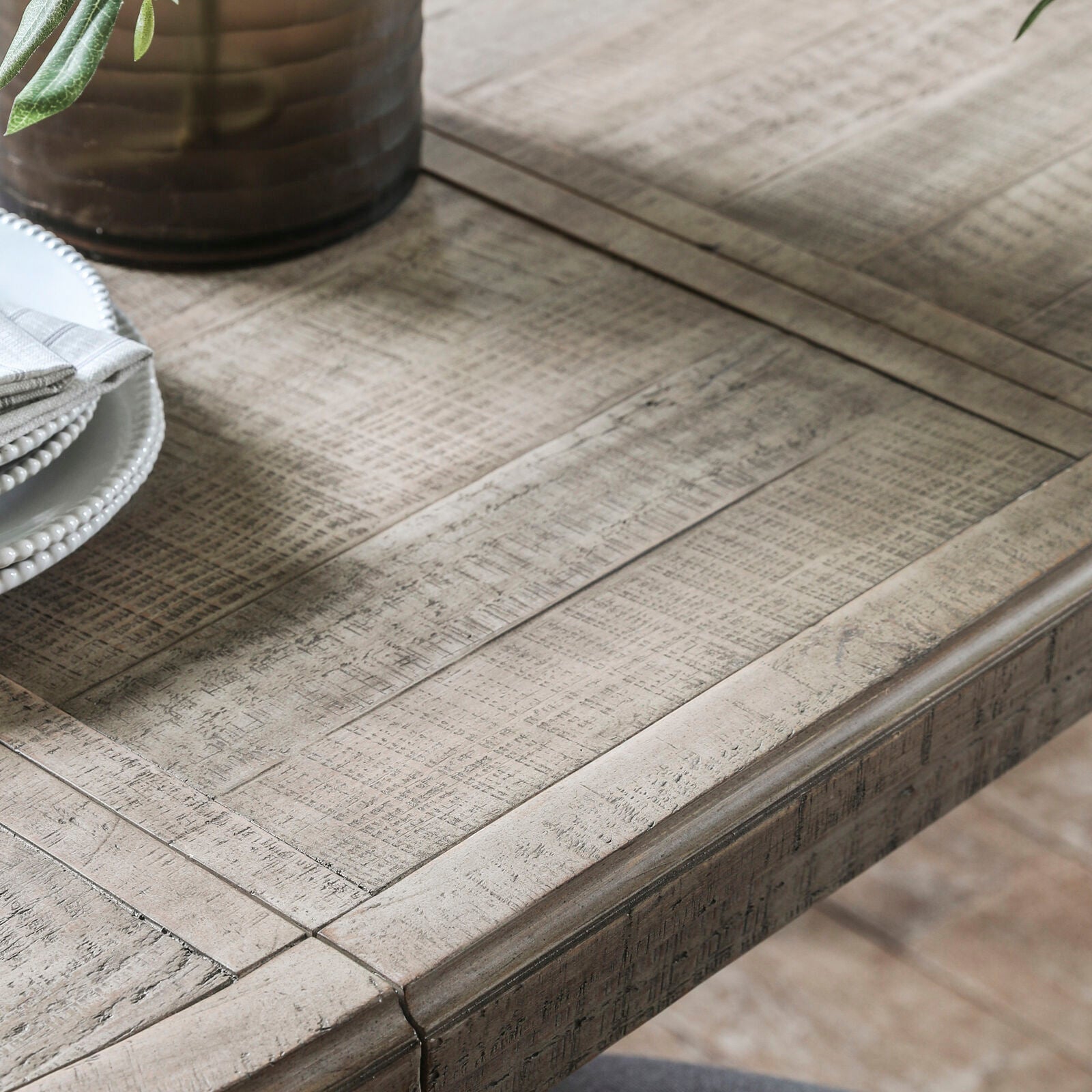 Vancouver Round Extending Dining Table