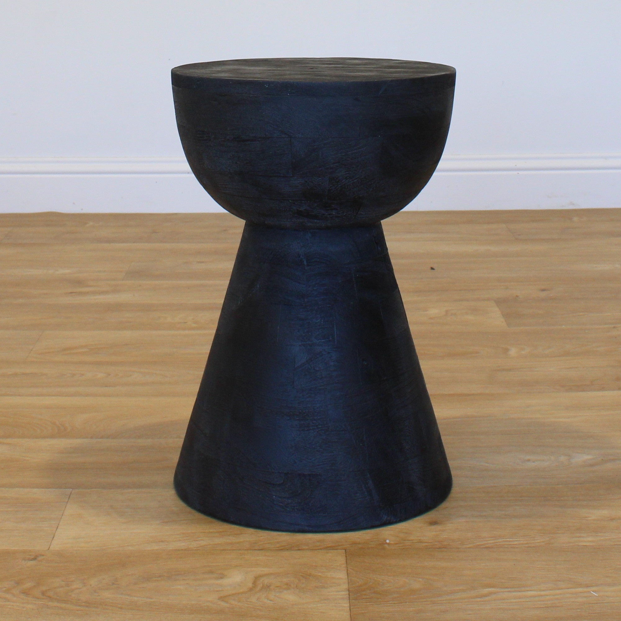 Roman Black Wooden End Table