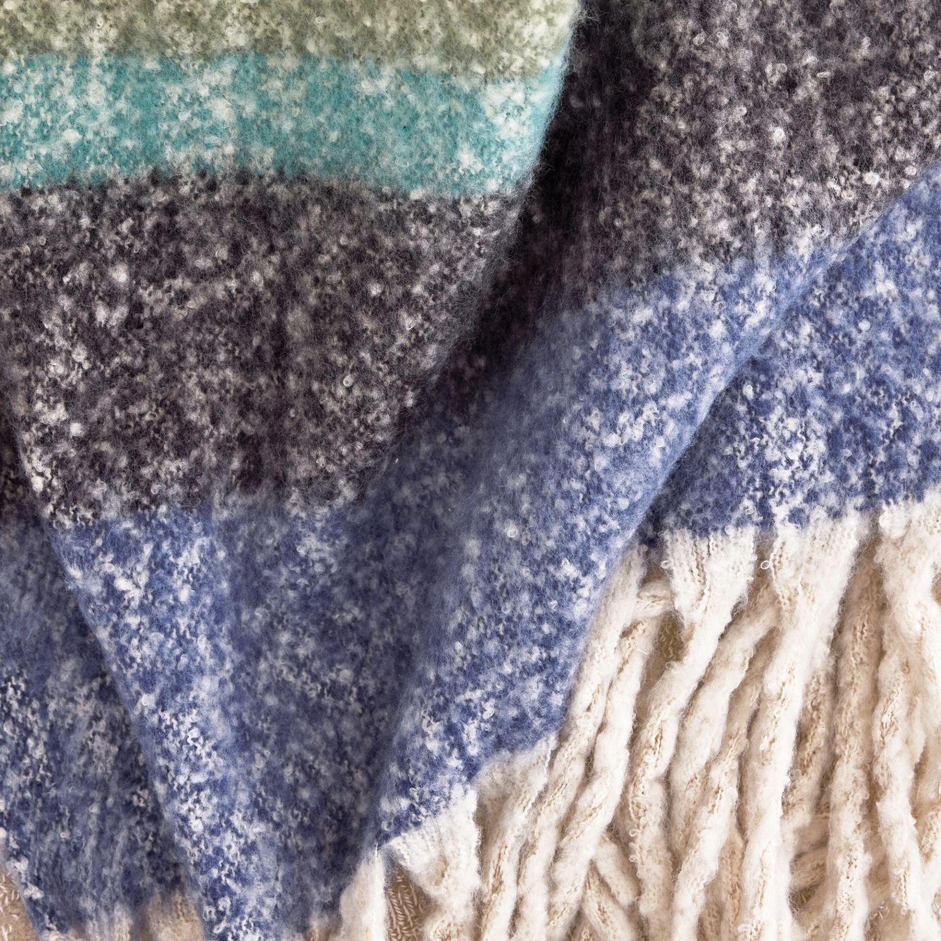 S.Oliver Fringed Blanket