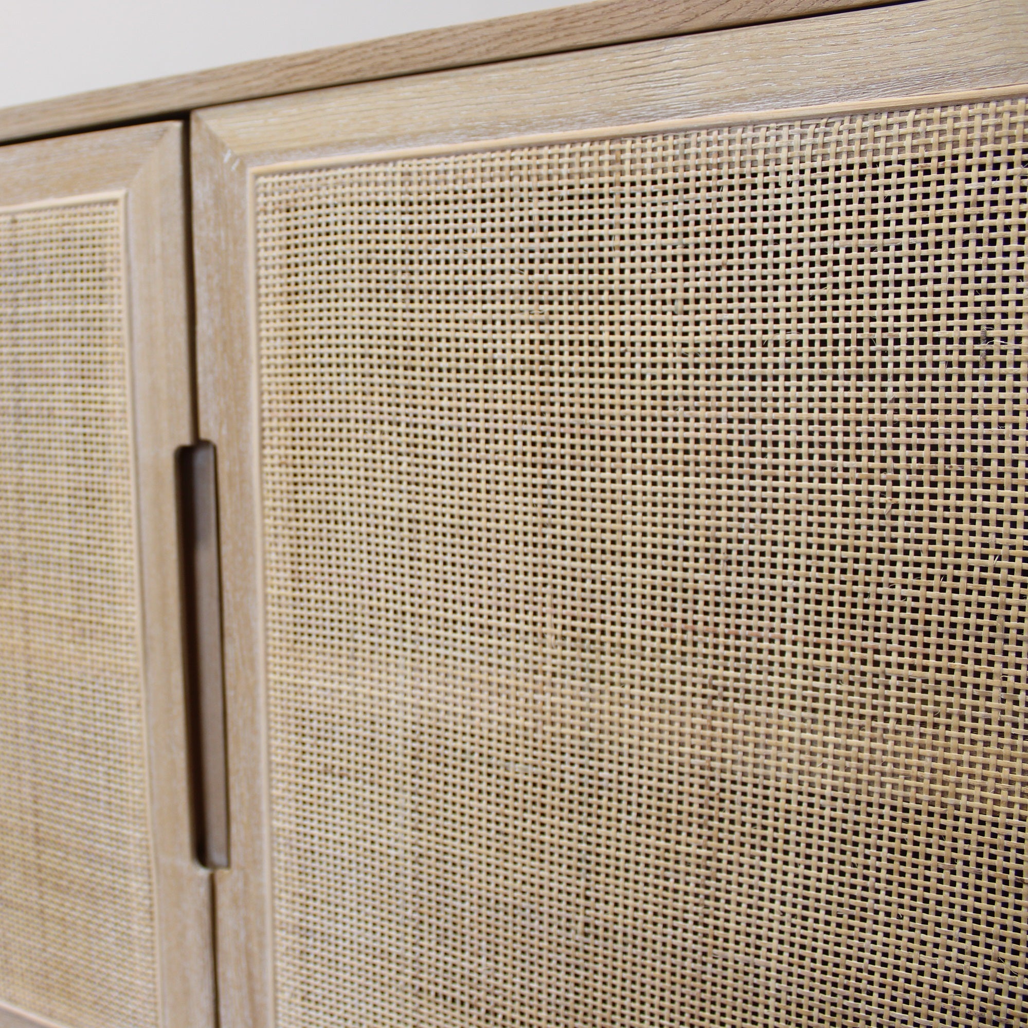 Zahara Sideboard