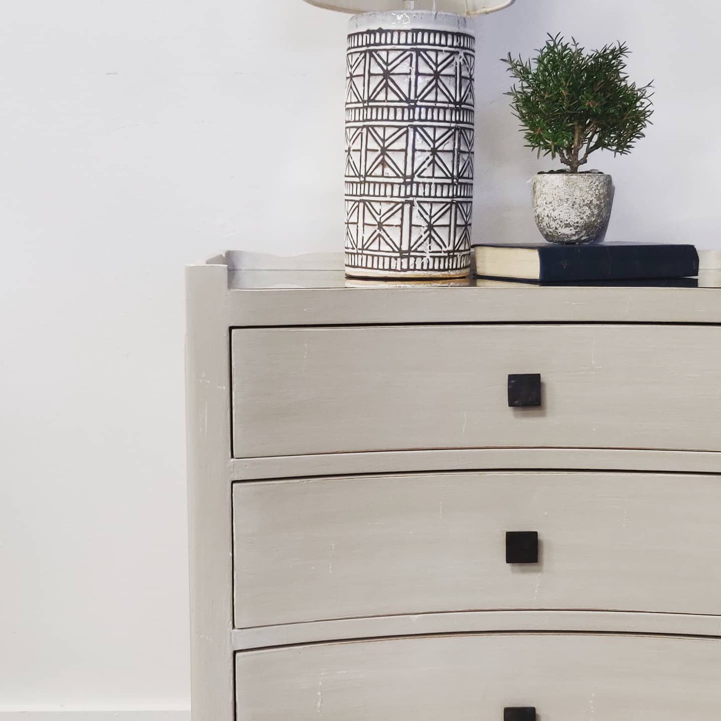 Gustavian Large Bedside Table from UpstairsDownstairs.ie
