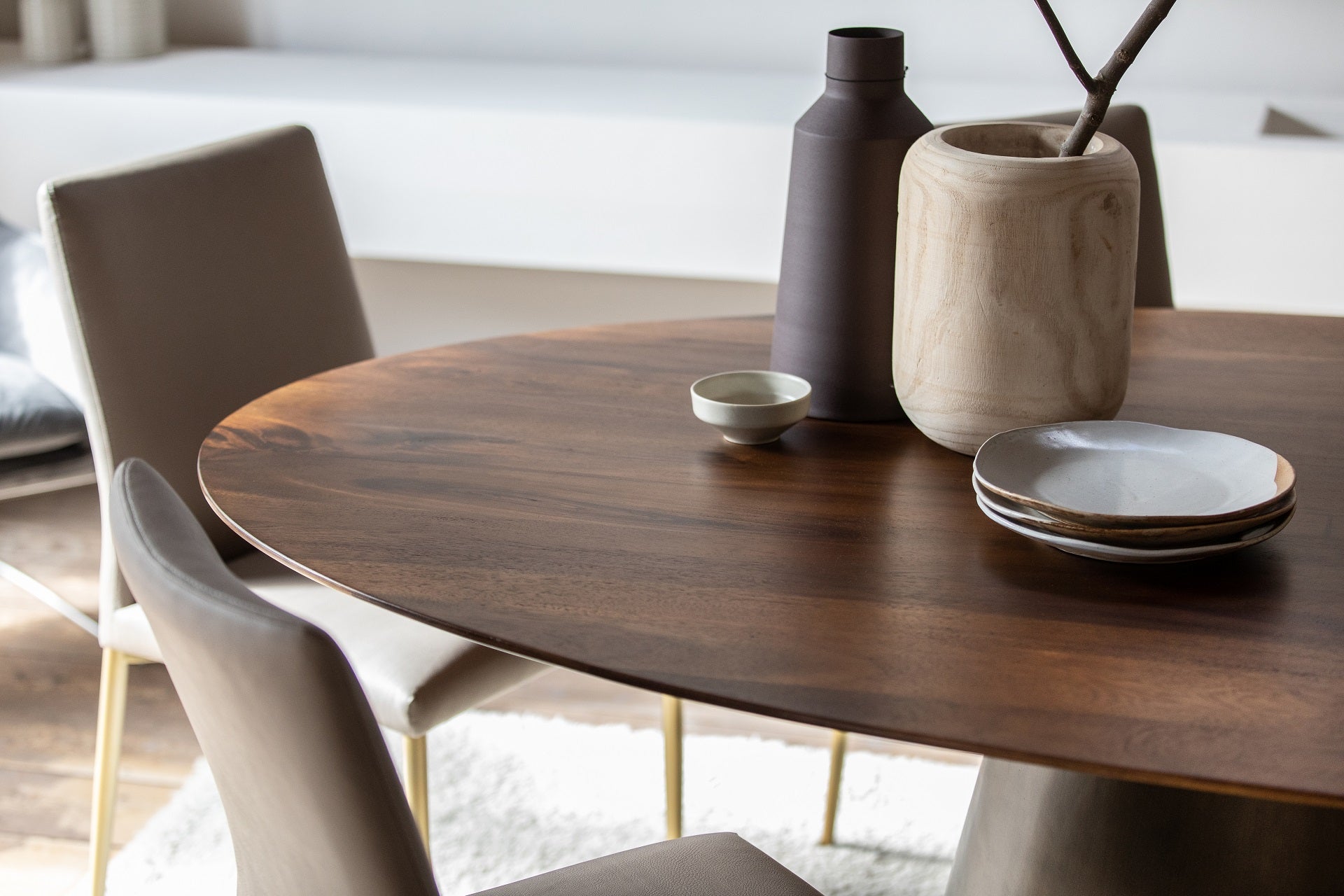 Jakarta Oval Dining Table