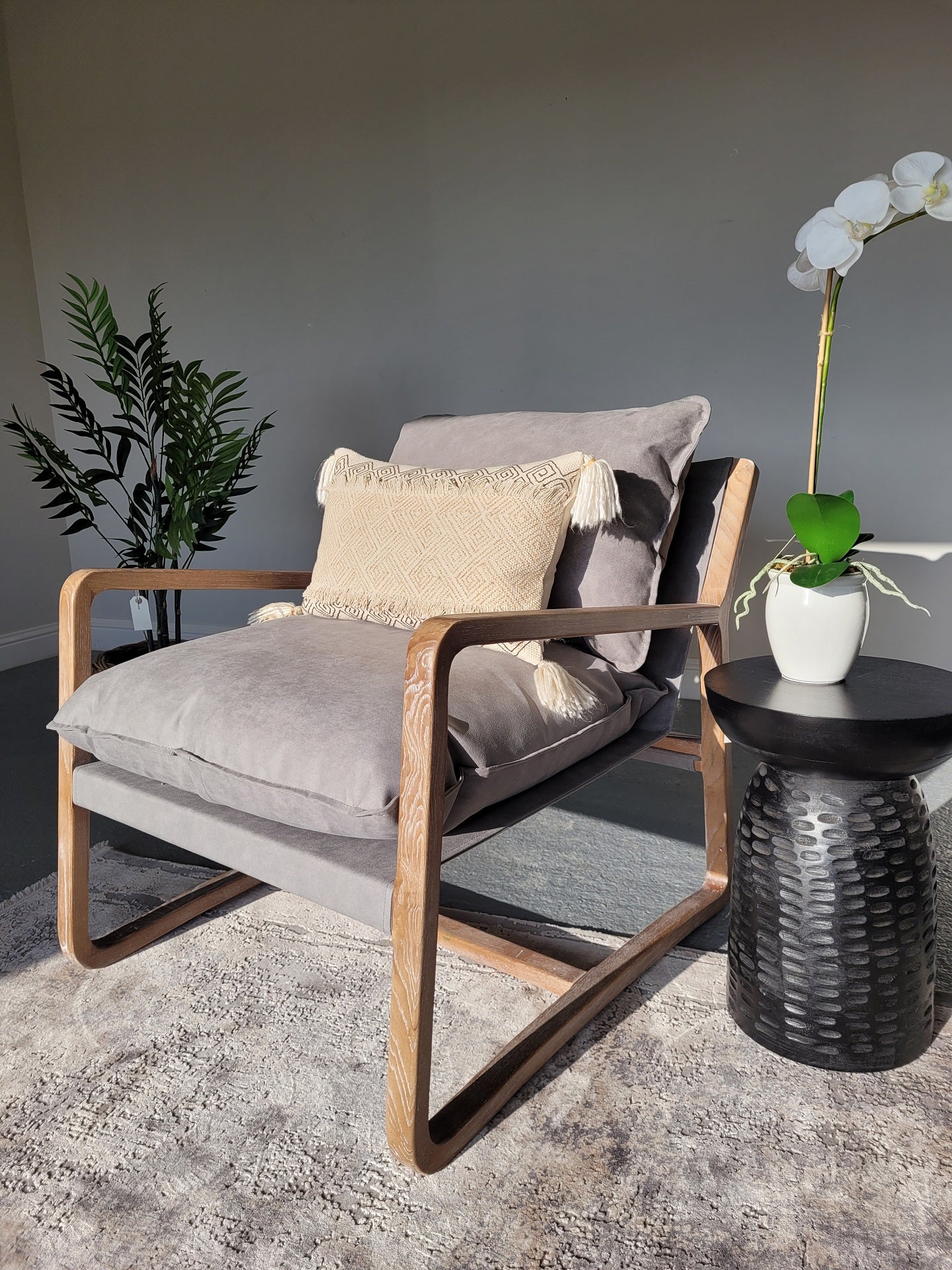 Eva Lounge Chair Grey