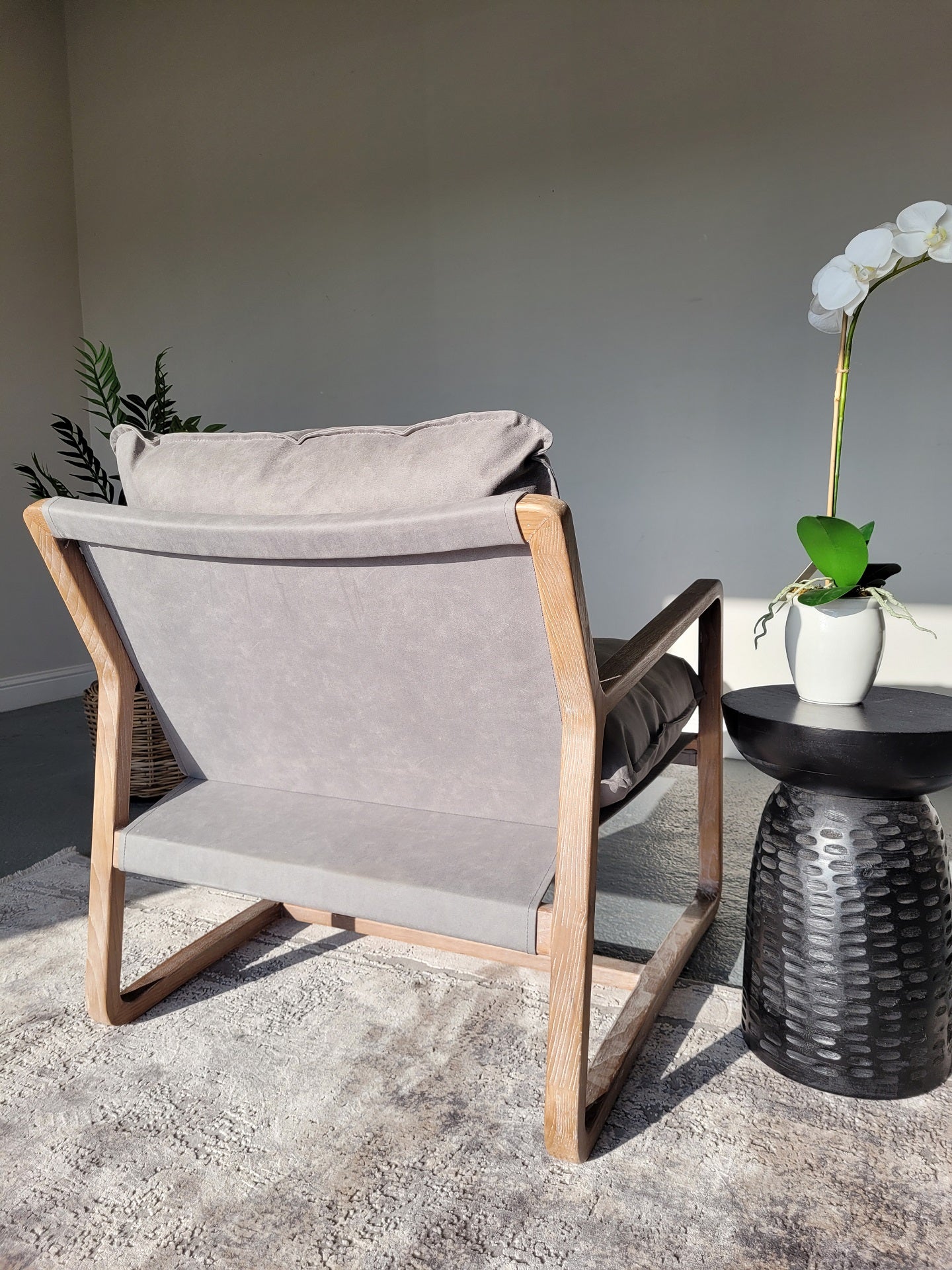 Eva Lounge Chair Grey