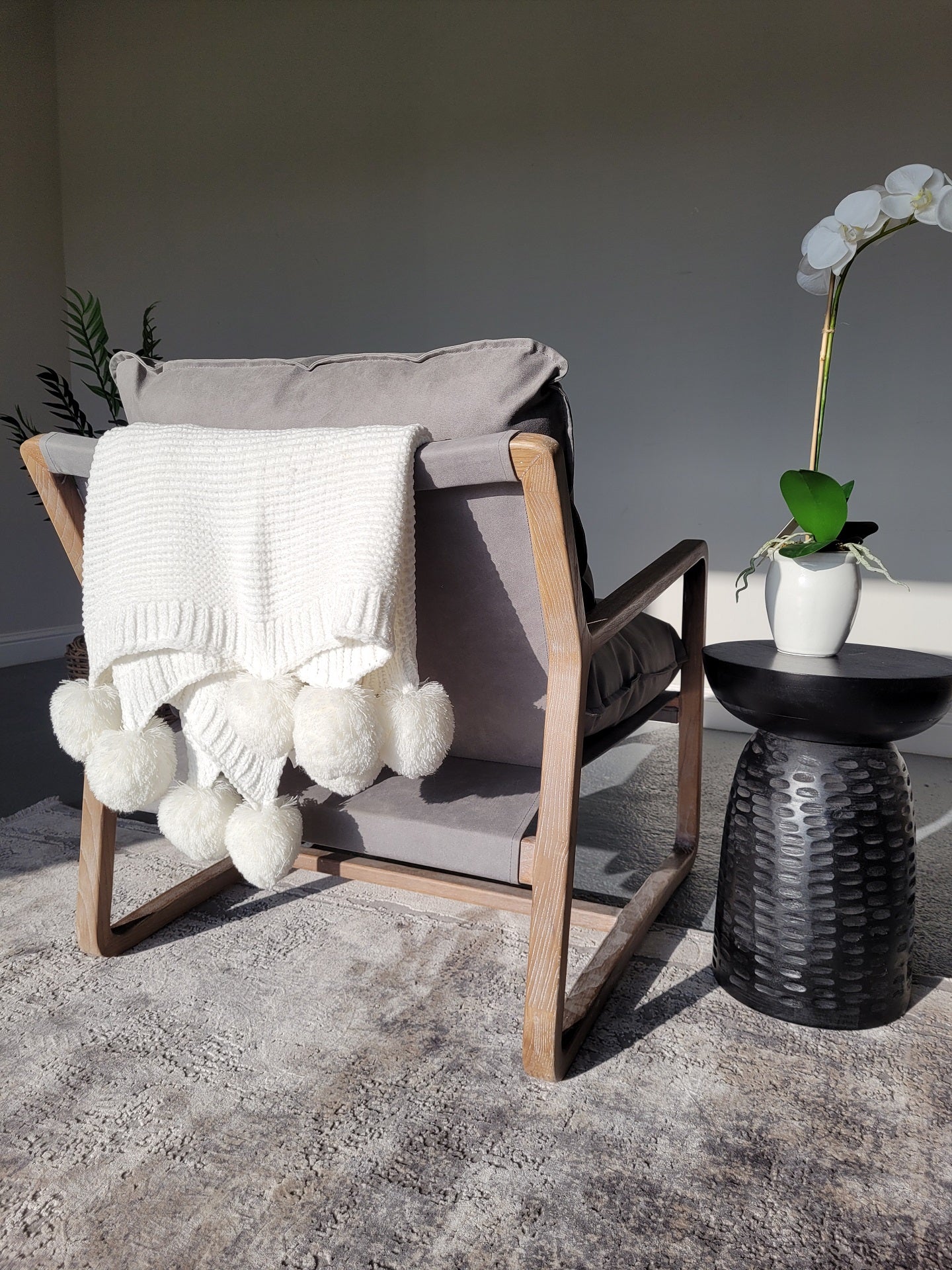 Eva Lounge Chair Grey