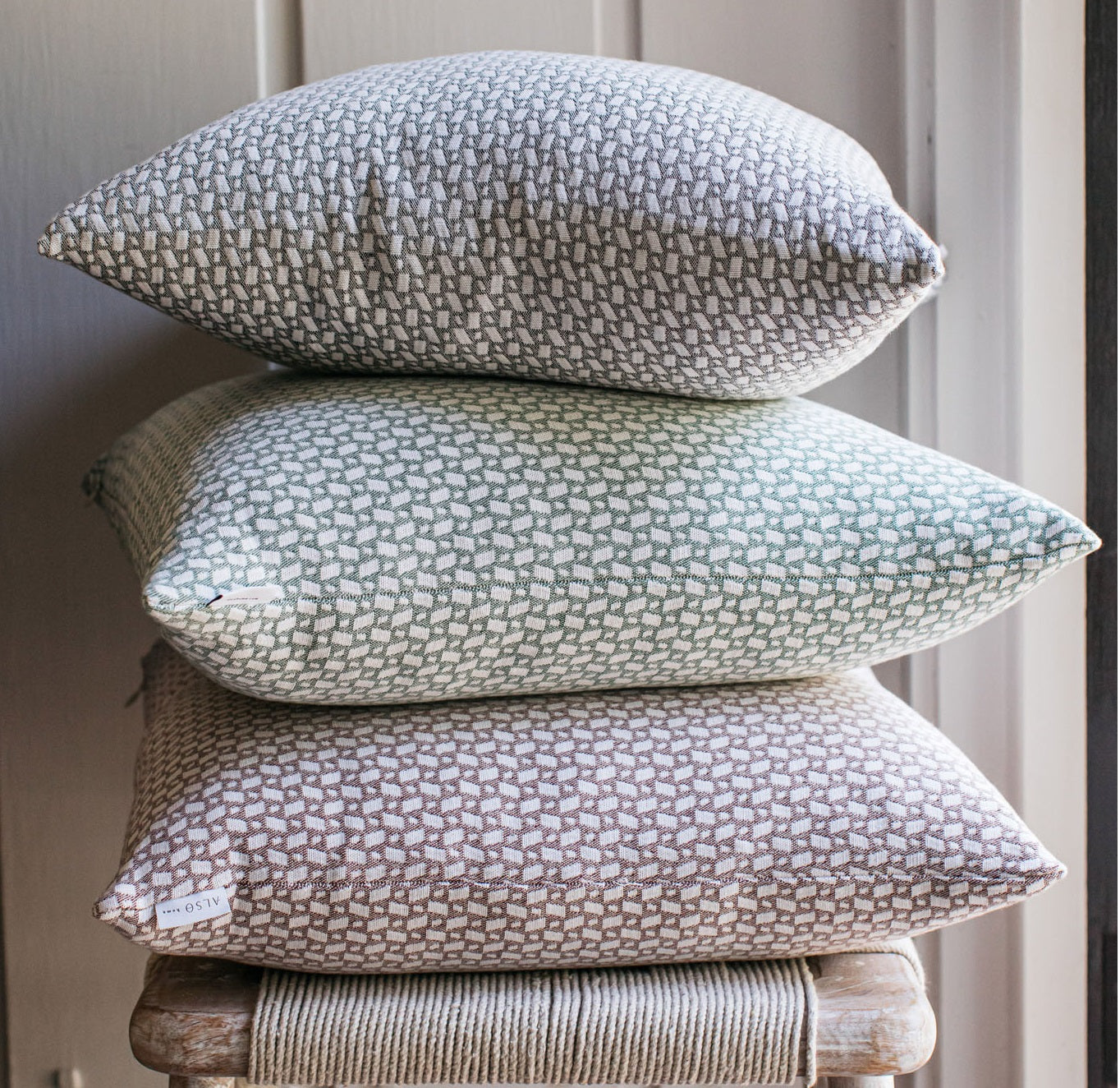 Fyn Geometric Cushion Pomegranate