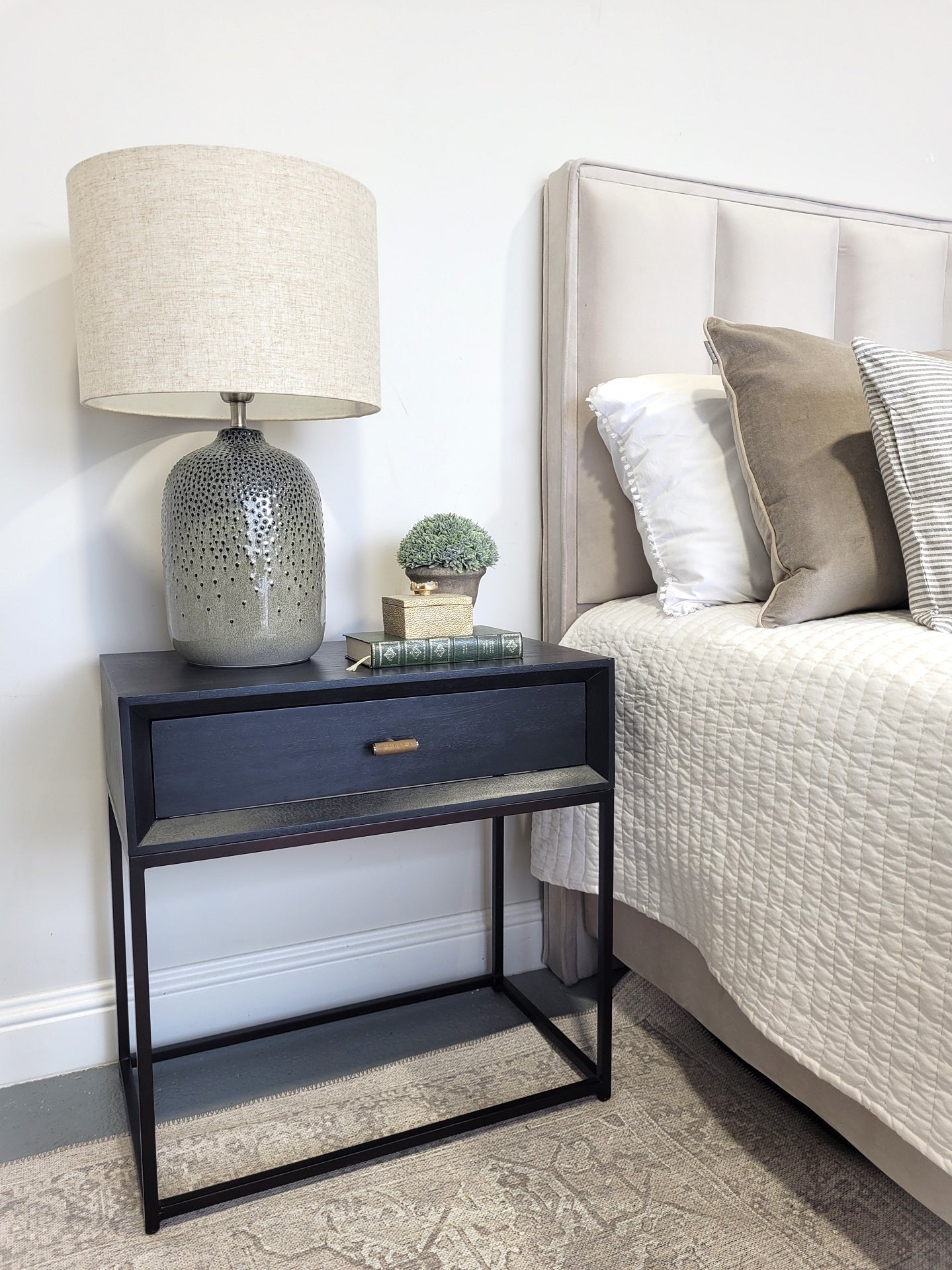 Milo Black 1 Drawer Bedside Table