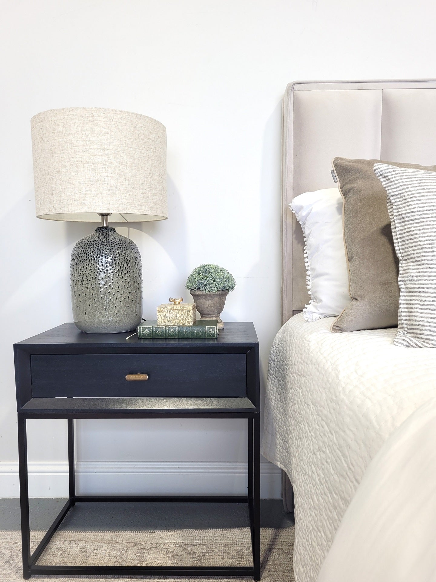 Milo Black 1 Drawer Bedside Table