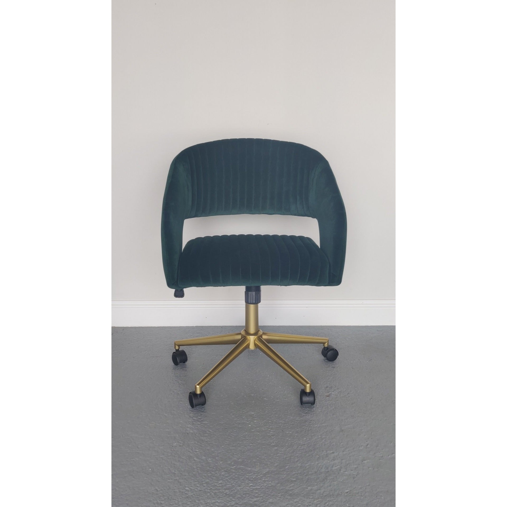 Murray Swivel Chair Emerald