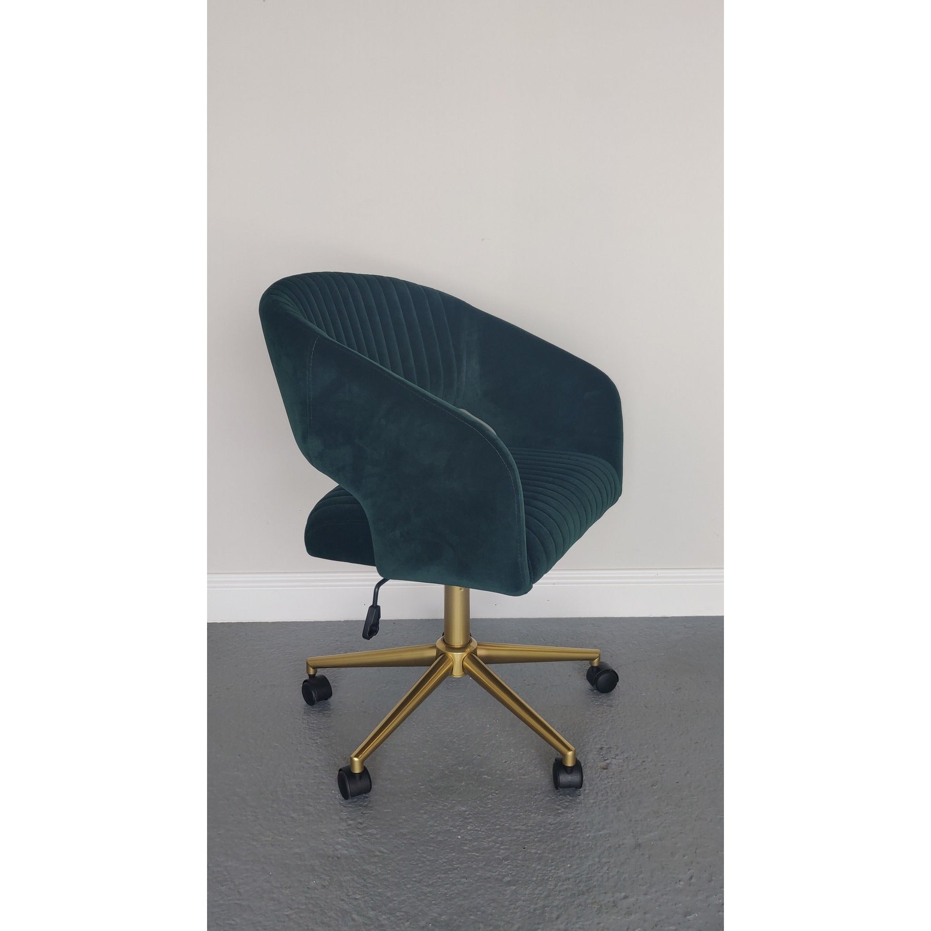 Murray Swivel Chair Emerald