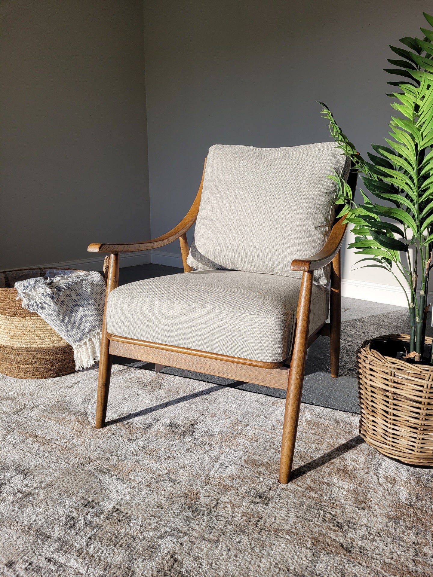 victor chair | accent chair | natural chair | ecru chair