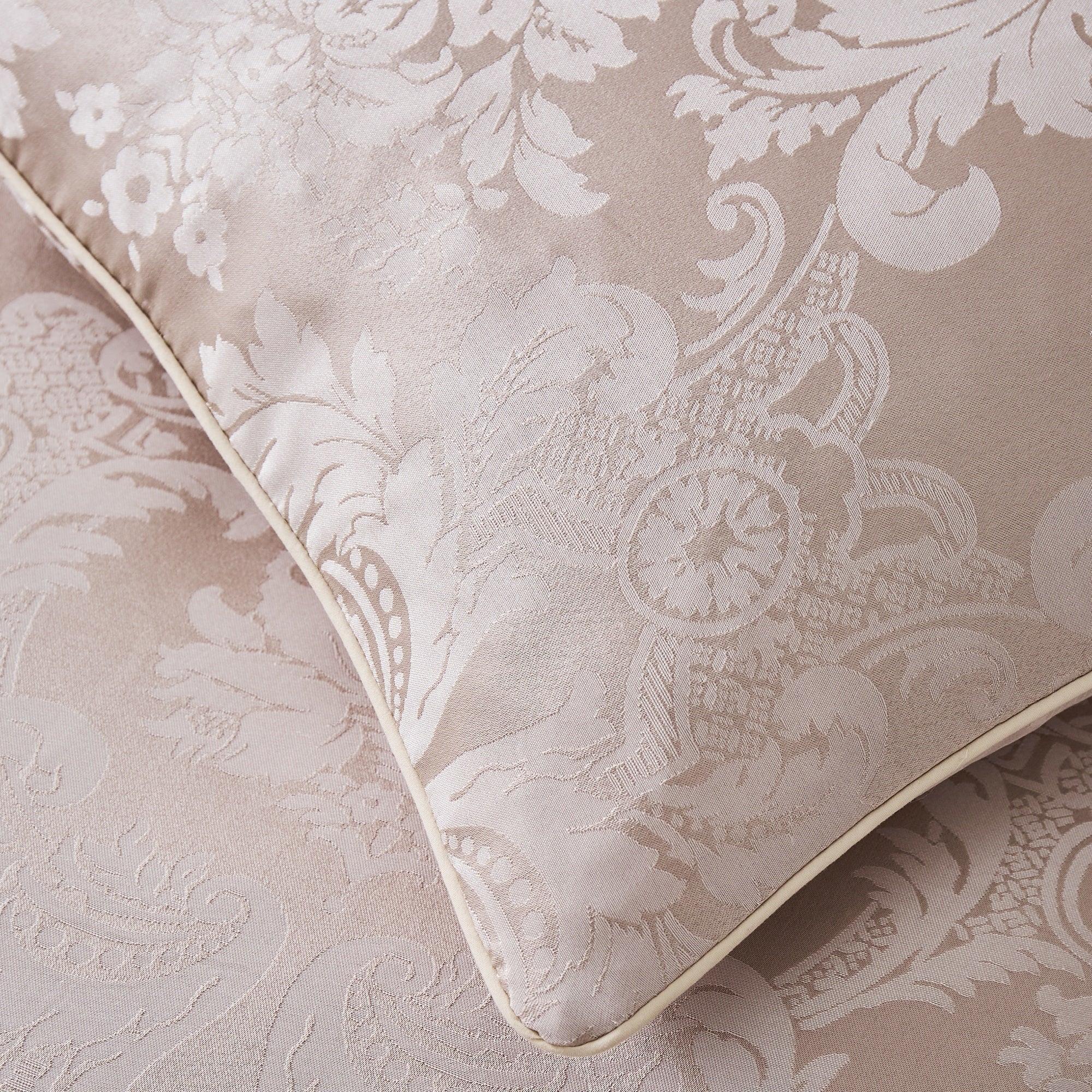Damask Jacquard Champagne Duvet Set