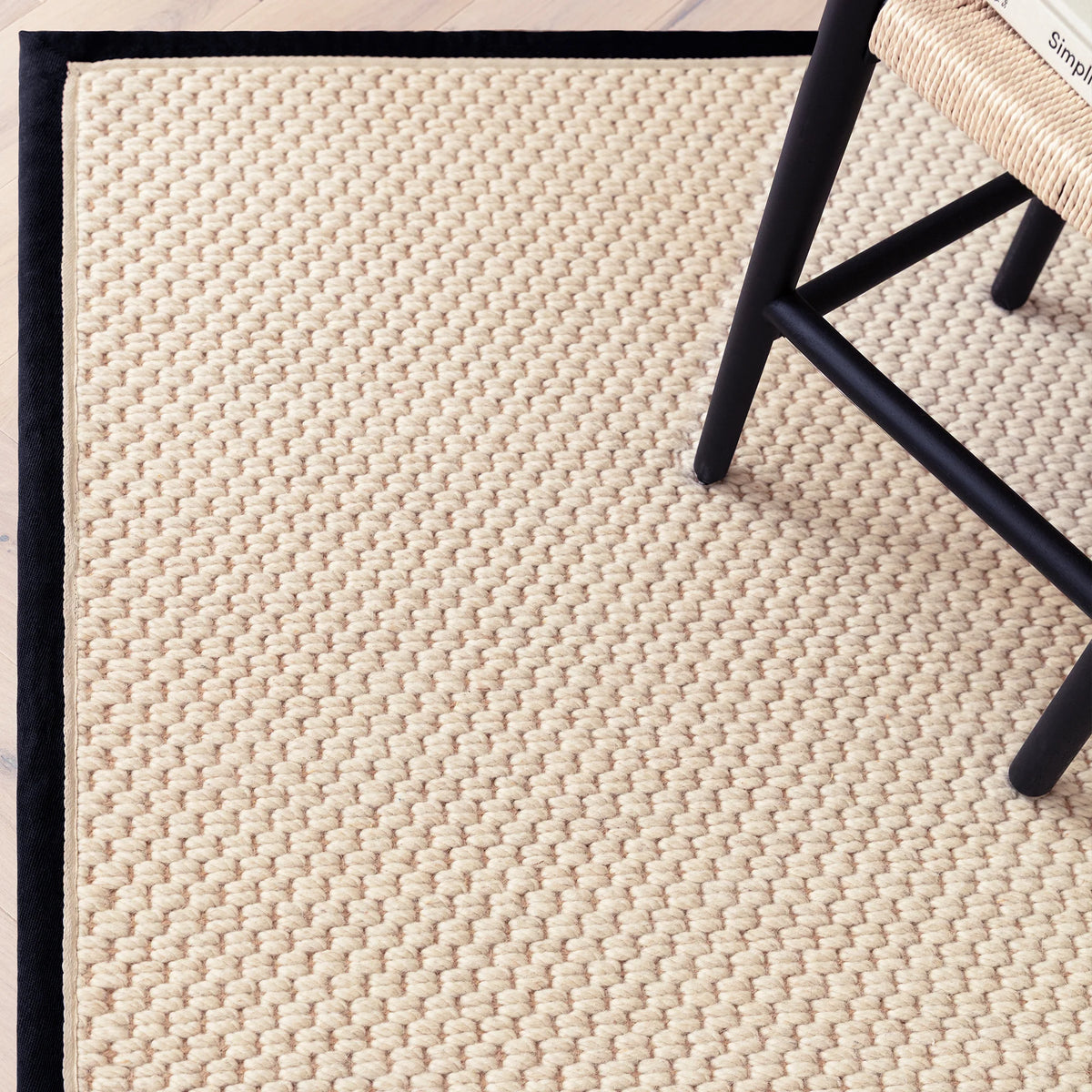 Korra Double Loop Rug - 2 Trims