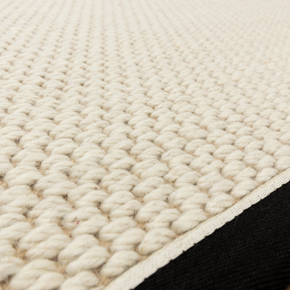 Korra Double Loop Rug - 2 Trims