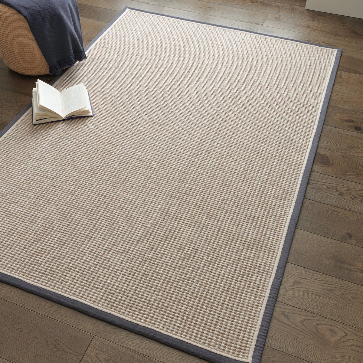 Korra Loop Rug - 2 Trims