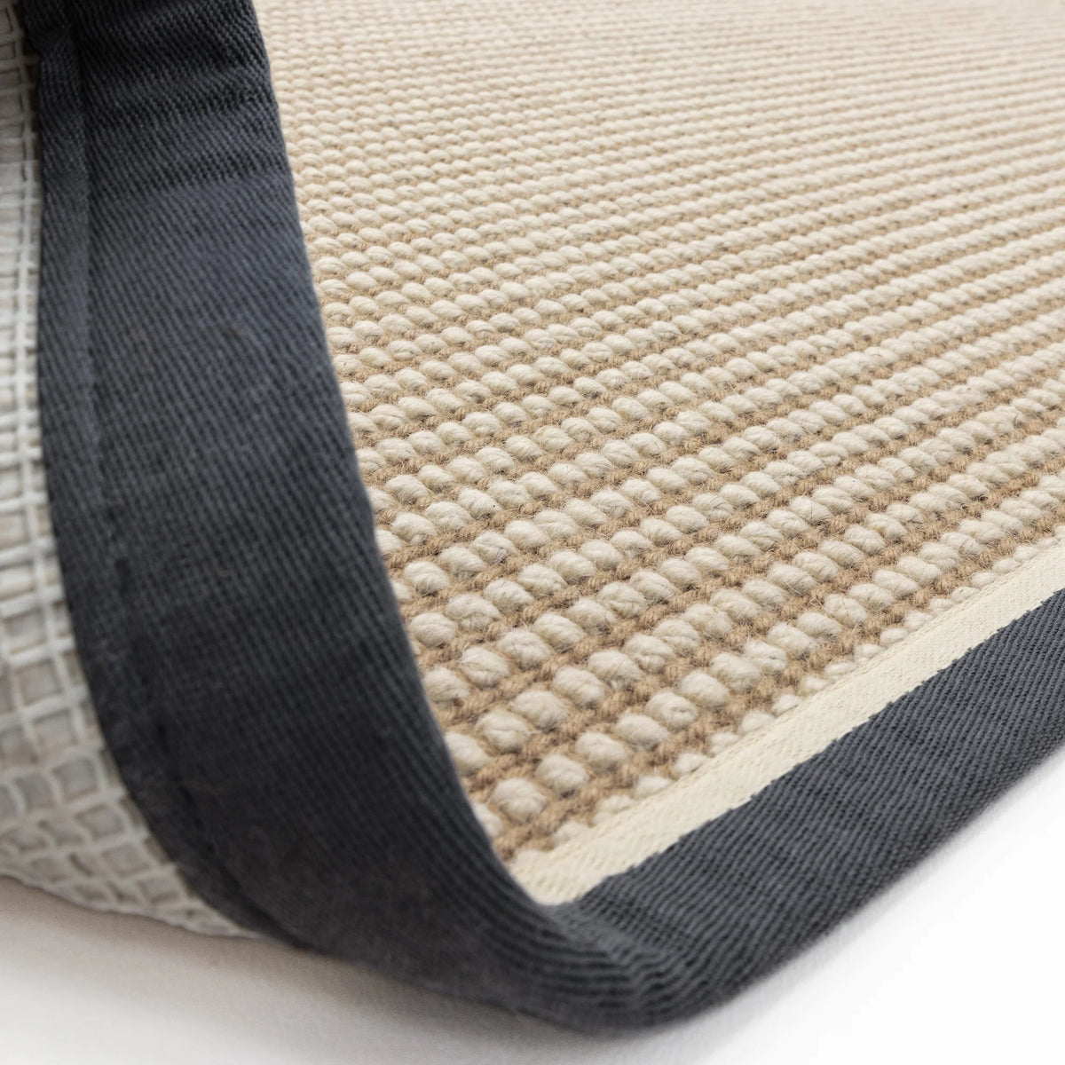 Korra Loop Rug - 2 Trims