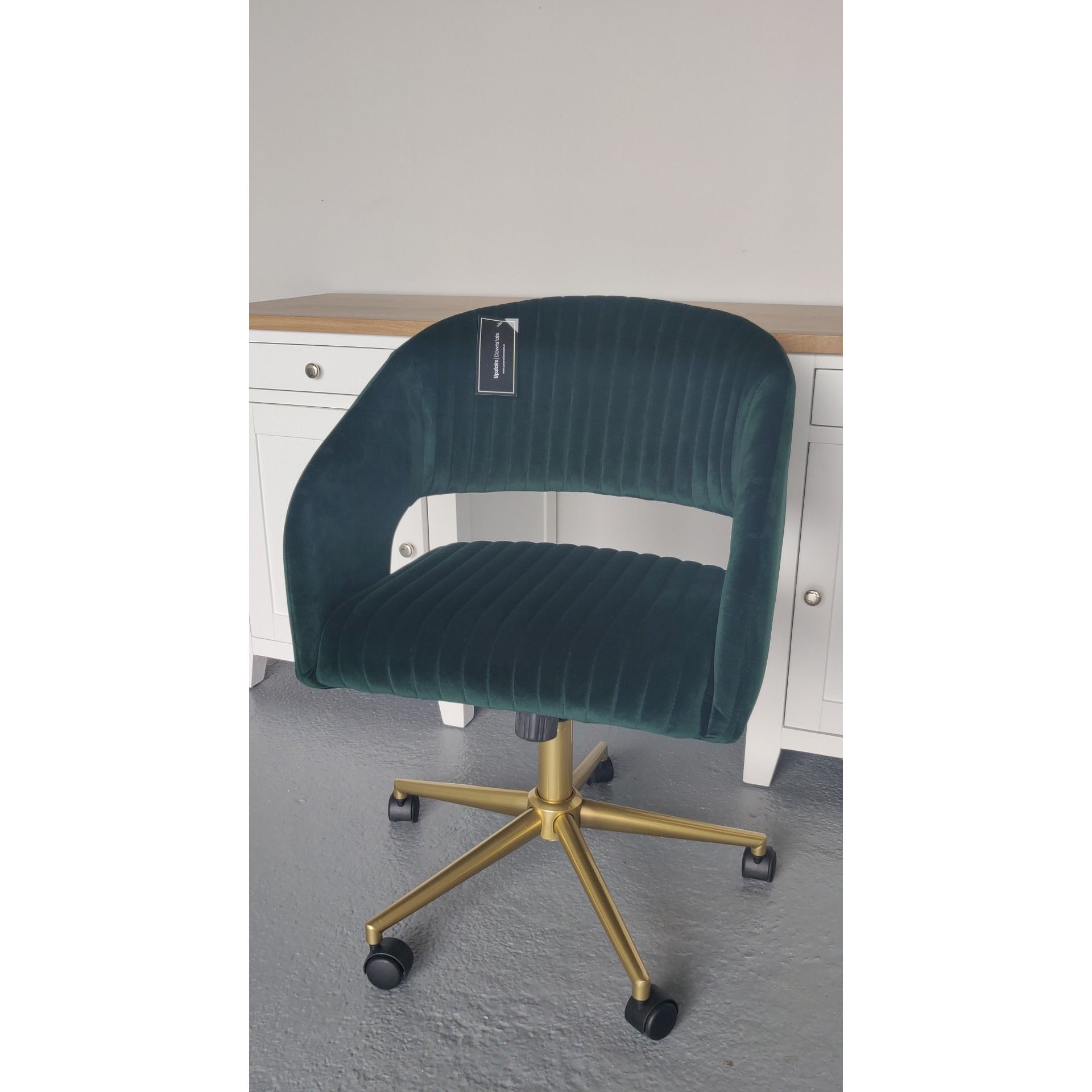 Murray Swivel Chair Emerald