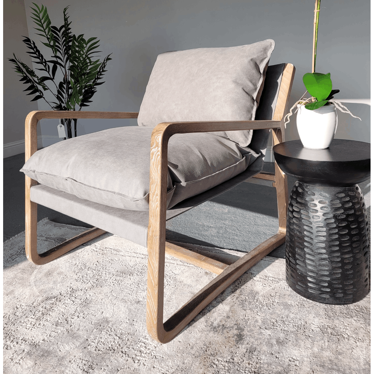 Eva Lounge Chair Grey