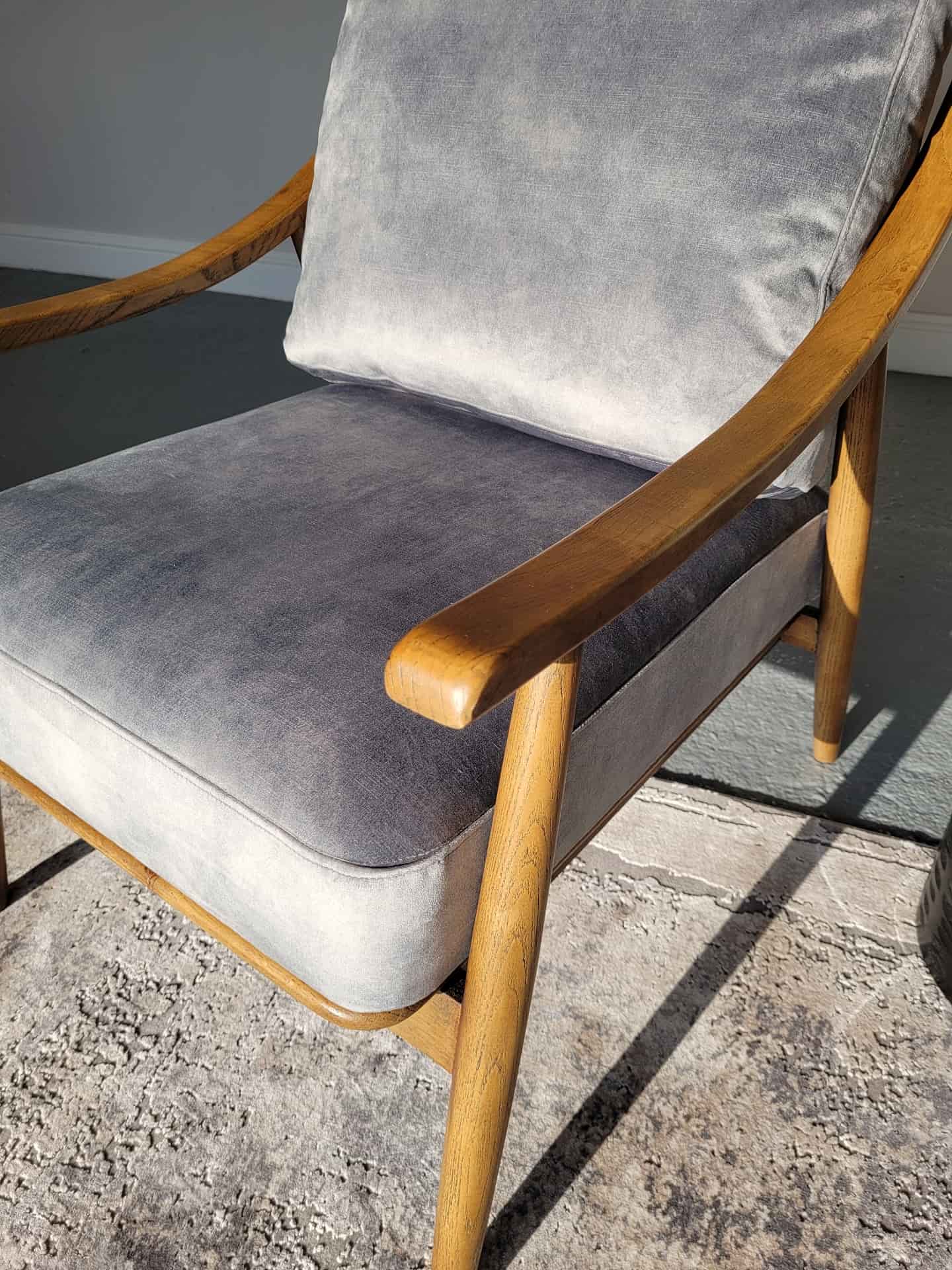 victor chair | accent chair | grey velvet chair